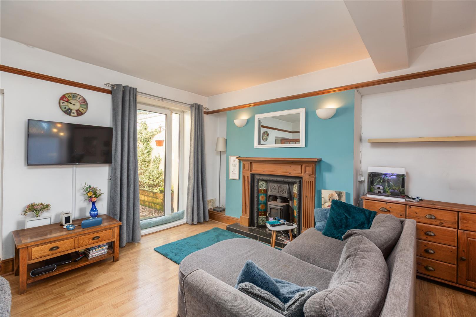 Rhandir Terrace, Llangennech, Llanelli, SA14 8TY